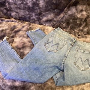 Mother cropped jeans. Size 29. Skinny and stretchy